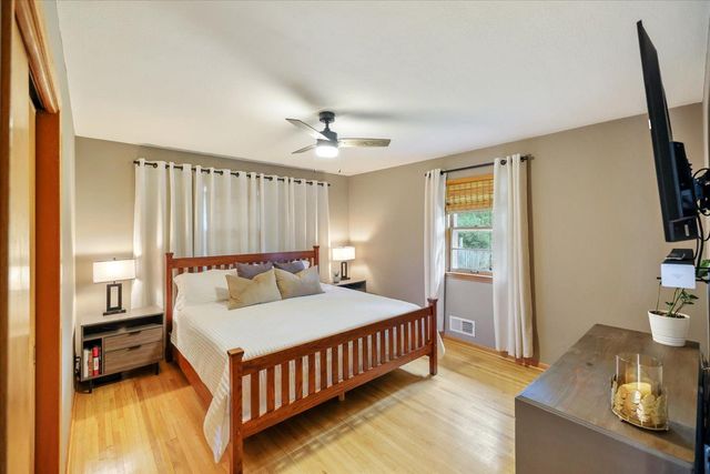 13529 Bellevue Drive, Minnetonka, MN 55345