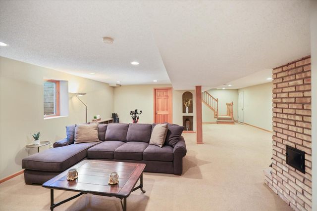 13529 Bellevue Drive, Minnetonka, MN 55345