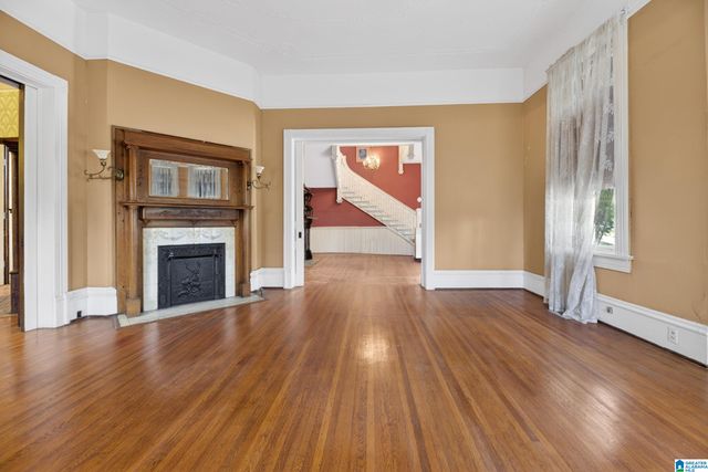 214 SOUTH STREET E, Talladega, AL 35160