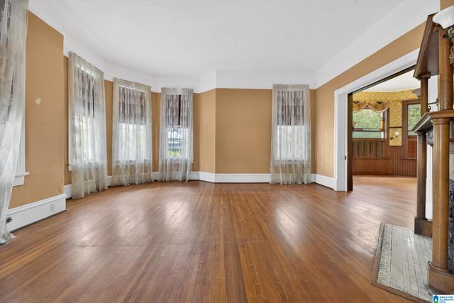 214 SOUTH STREET E, Talladega, AL 35160