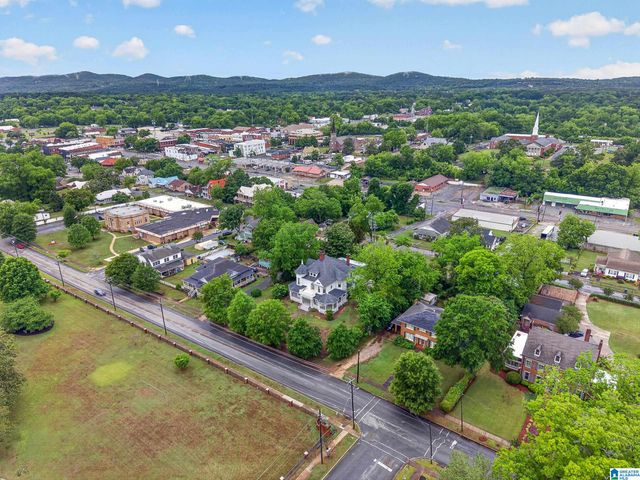 214 SOUTH STREET E, Talladega, AL 35160