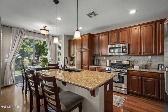 10639 Fire Poppy Circle, Reno, NV 89521