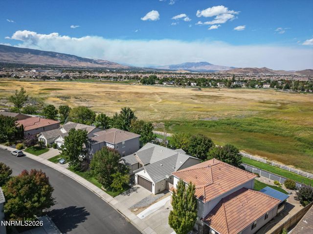 10639 Fire Poppy Circle, Reno, NV 89521