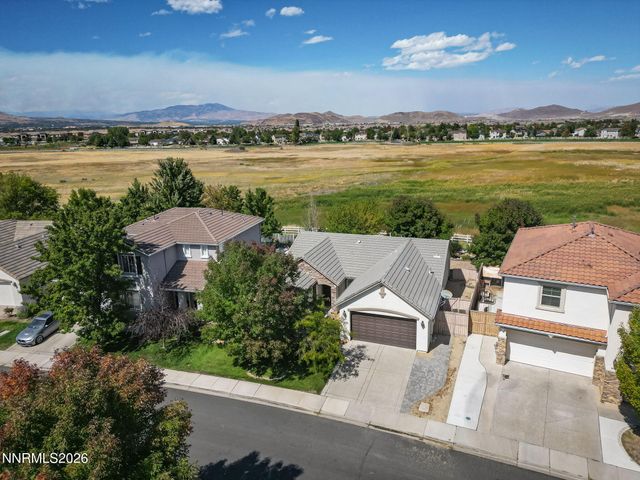 10639 Fire Poppy Circle, Reno, NV 89521