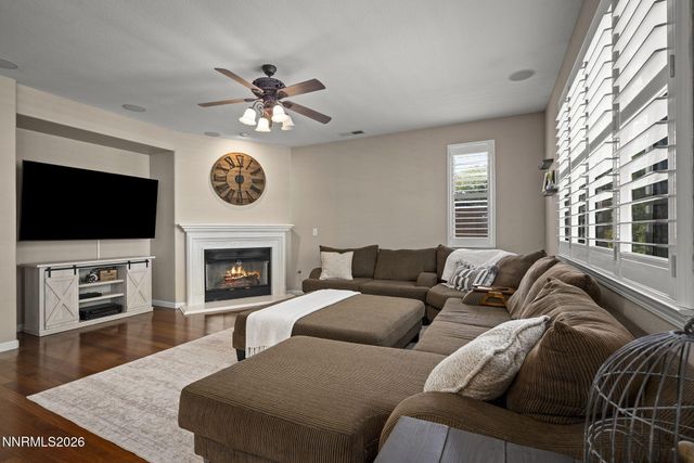10639 Fire Poppy Circle, Reno, NV 89521