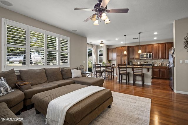 10639 Fire Poppy Circle, Reno, NV 89521