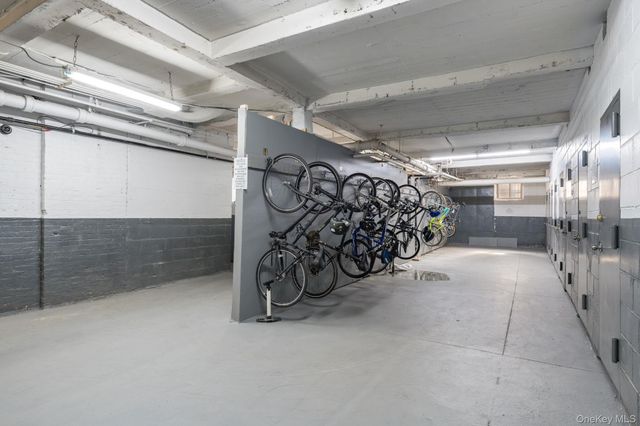 73-20 Austin Street 1E, Forest Hills, NY 11375