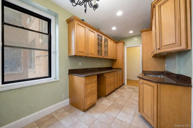 73-20 Austin Street 1E, Forest Hills, NY 11375