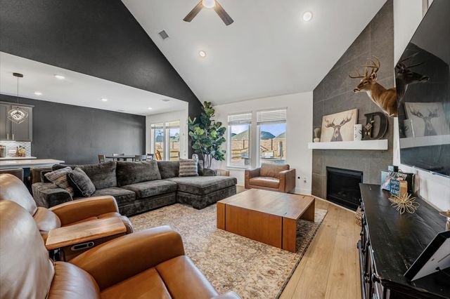 16532 Gaines Glen Lane, Montgomery, TX 77316