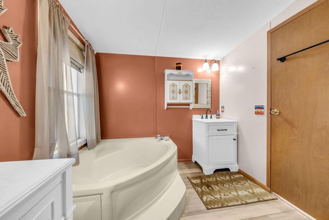 17255 NW 272nd Street, Okeechobee, FL 34972