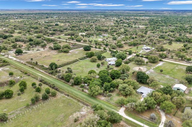 17255 NW 272nd Street, Okeechobee, FL 34972