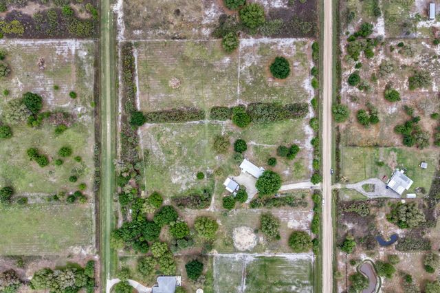 17255 NW 272nd Street, Okeechobee, FL 34972