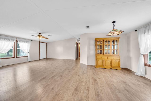 17255 NW 272nd Street, Okeechobee, FL 34972