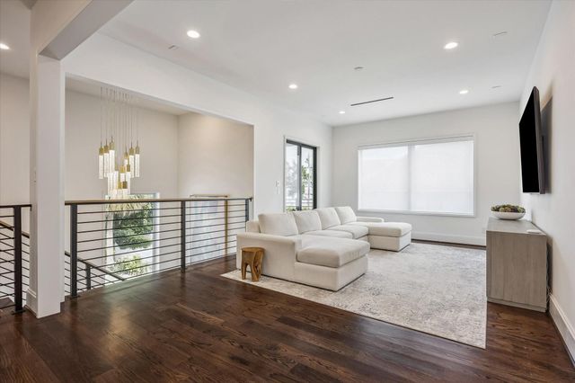 3307 Sackett Street, Houston, TX 77098