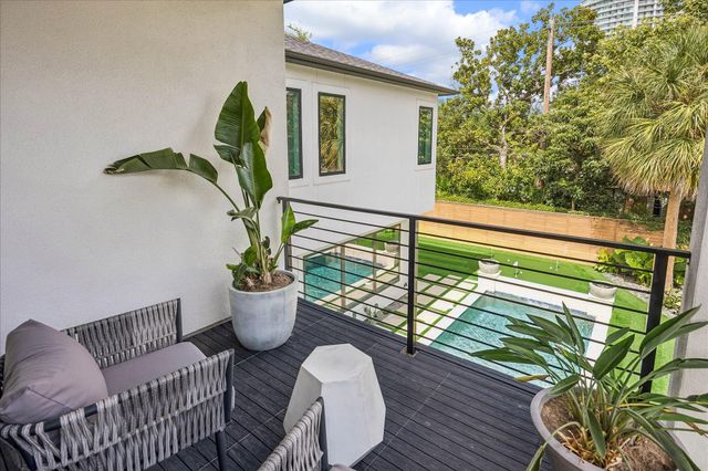 3307 Sackett Street, Houston, TX 77098