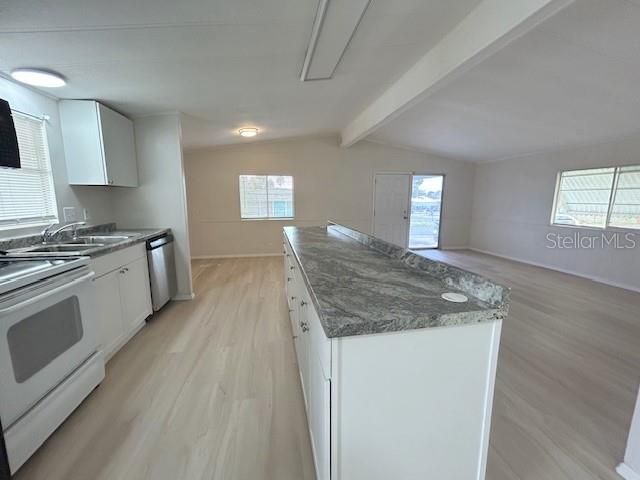 7110 COMMONS BOULEVARD, Port Richey, FL 34668