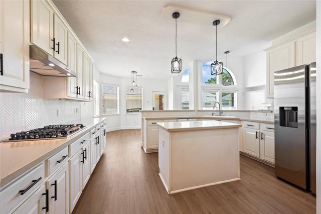 17314 Laguna Trail Drive, Houston, TX 77095