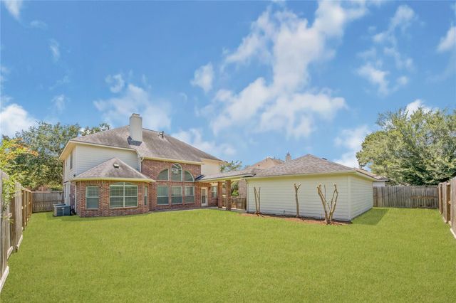 17314 Laguna Trail Drive, Houston, TX 77095