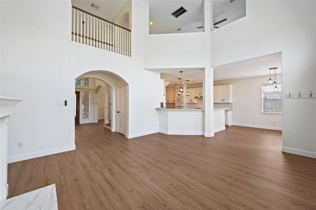 17314 Laguna Trail Drive, Houston, TX 77095