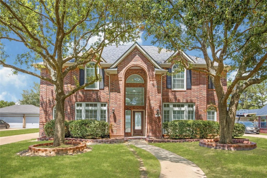 17314 Laguna Trail Drive, Houston, TX 77095