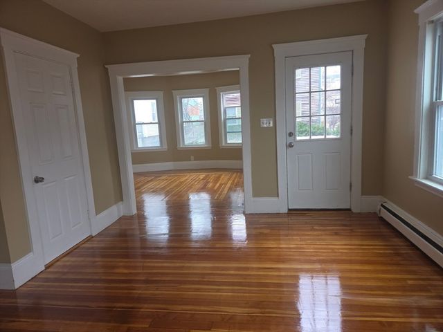 53 Groveland St, Lynn, MA 01902