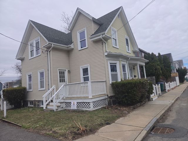 53 Groveland St, Lynn, MA 01902