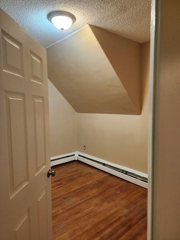 53 Groveland St, Lynn, MA 01902