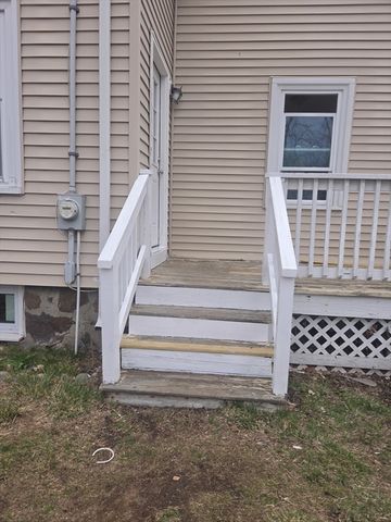 53 Groveland St, Lynn, MA 01902