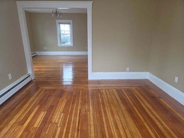 53 Groveland St, Lynn, MA 01902