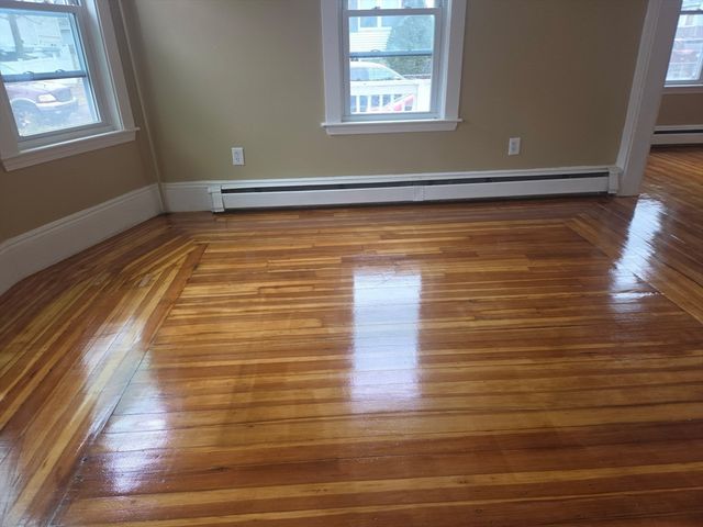 53 Groveland St, Lynn, MA 01902