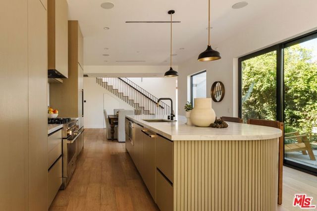 12906 Rubens Avenue, Los Angeles, CA 90066