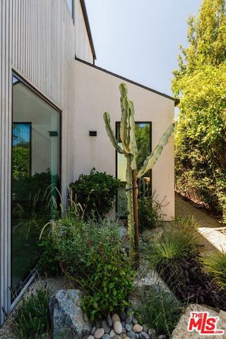 12906 Rubens Avenue, Los Angeles, CA 90066