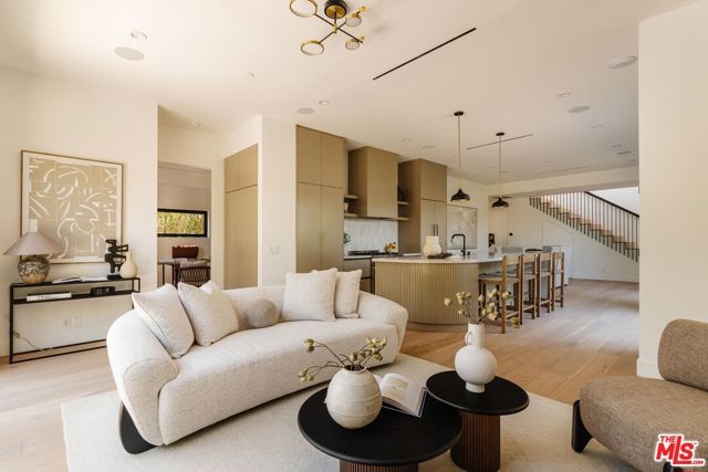 12906 Rubens Avenue, Los Angeles, CA 90066
