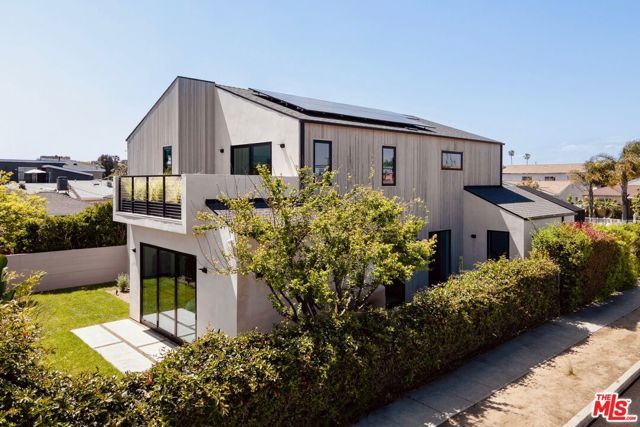 12906 Rubens Avenue, Los Angeles, CA 90066