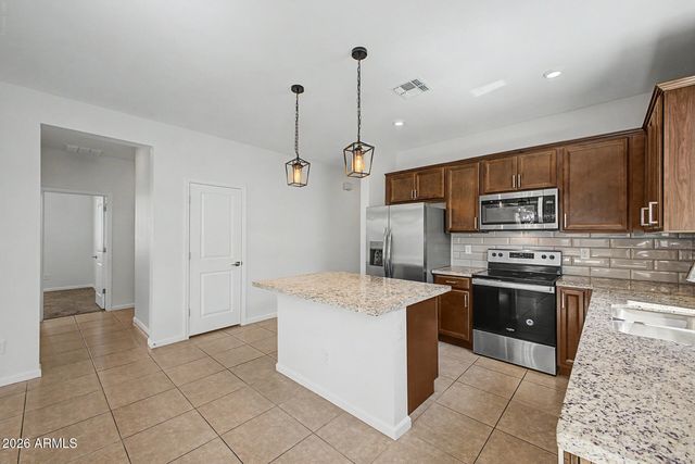 17865 W DALEY Lane, Surprise, AZ 85387