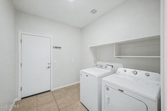17865 W DALEY Lane, Surprise, AZ 85387