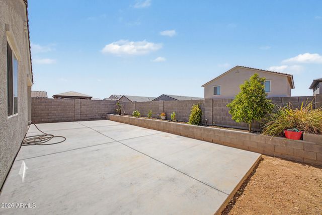 17865 W DALEY Lane, Surprise, AZ 85387