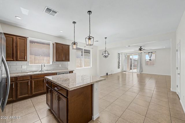 17865 W DALEY Lane, Surprise, AZ 85387
