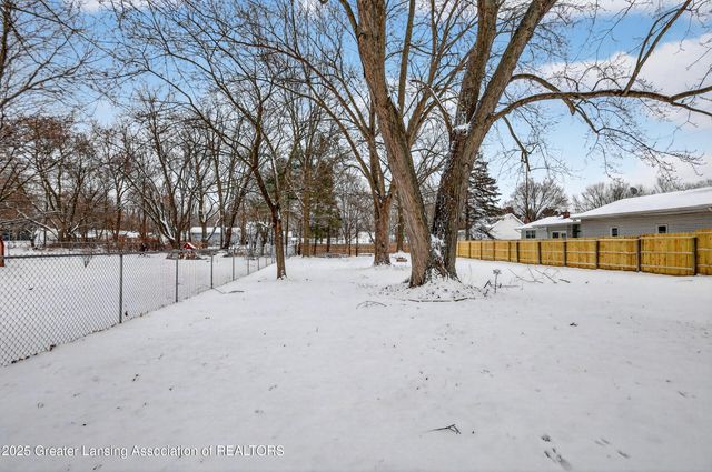 602 High Street, Charlotte, MI 48813