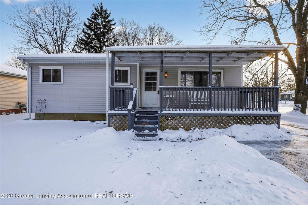 602 High Street, Charlotte, MI 48813