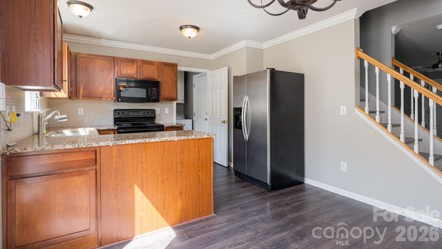 130 Lanceford Circle, Fletcher, NC 28732