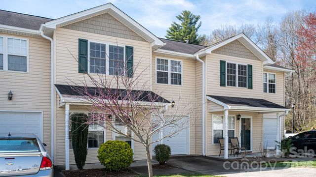130 Lanceford Circle, Fletcher, NC 28732