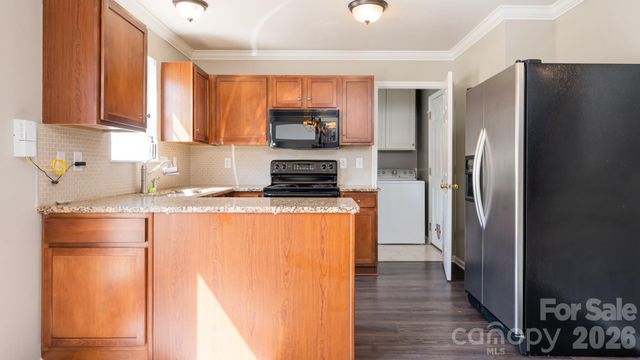 130 Lanceford Circle, Fletcher, NC 28732