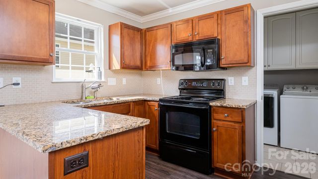 130 Lanceford Circle, Fletcher, NC 28732