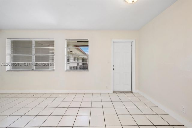 11625 Canal Dr 16 N, North Miami, FL 33181