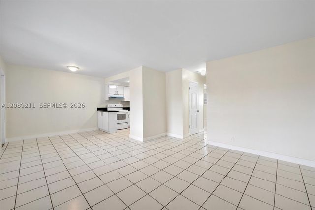 11625 Canal Dr 16 N, North Miami, FL 33181