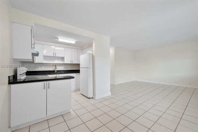 11625 Canal Dr 16 N, North Miami, FL 33181
