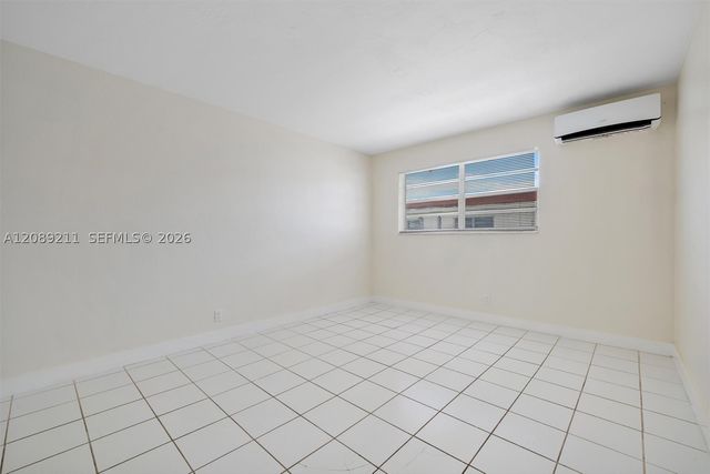 11625 Canal Dr 16 N, North Miami, FL 33181