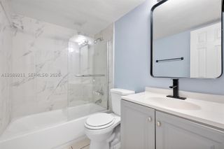11625 Canal Dr 16 N, North Miami, FL 33181