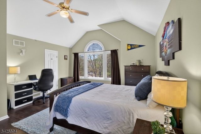 15 Sweney Ct, Hillsborough Twp., NJ 08844